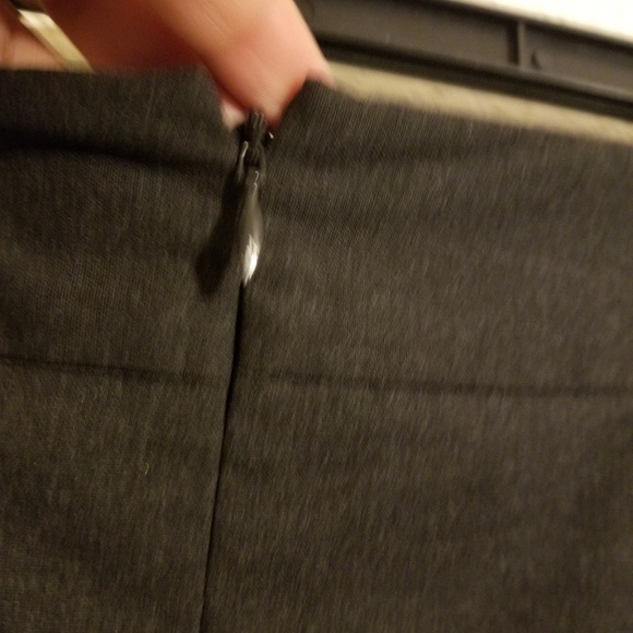 Banana Republic Skirt size 6 Petite - Picture 5 of 8